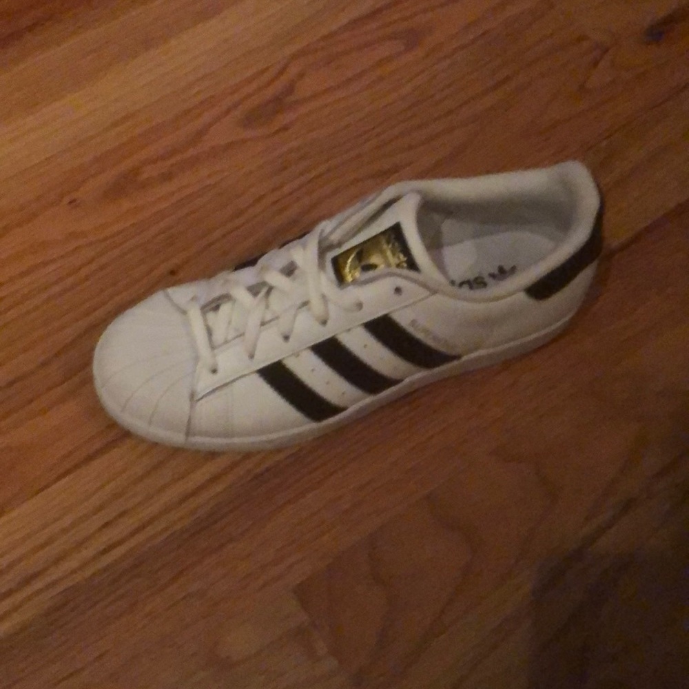 Adidas - Picture 3 of 5